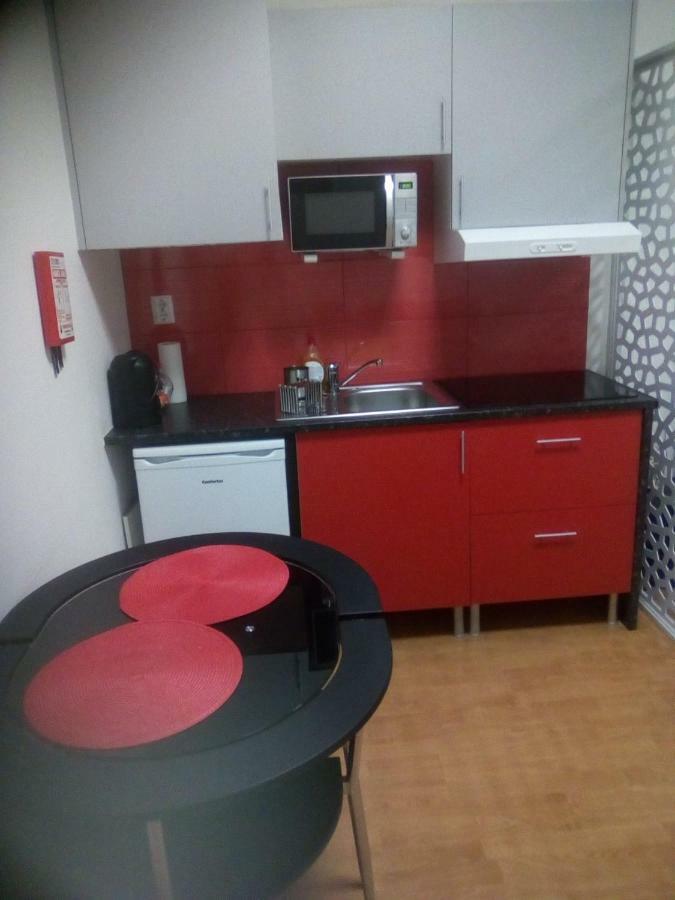 Metro-Apartment Rnal Nº35375 Al-Chamada Para A Rede Movel Nacional Porto Buitenkant foto